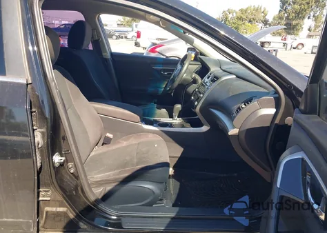 2014 Nissan Altima 2.5 S from USA, damaged, VIN 1N4AL3AP2EN383819